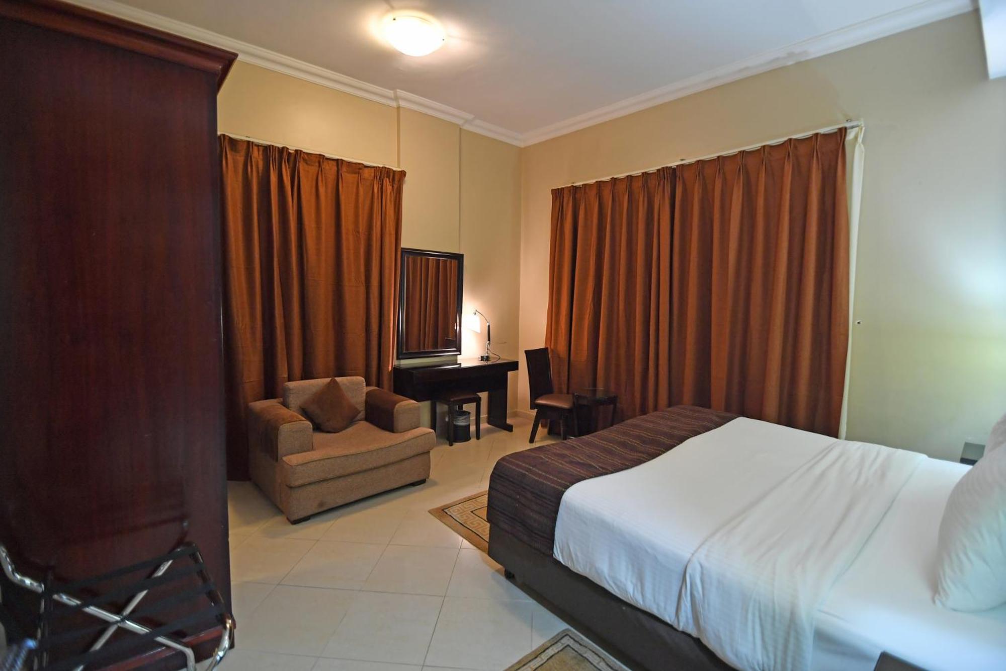 Emirates Stars Hotel Apartments Szardża Zewnętrze zdjęcie